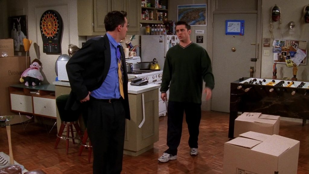 Nike Sneakers Worn by Matt LeBlanc (Joey Tribbiani) in Friends Season 5 Episode 9 “The One With Ross’ Sandwich” (1998) (Image 3)