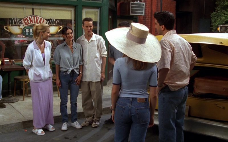 Nike Sneakers Worn by Matthew Perry (Chandler Bing) in Friends Season 3 Episode 25 “The One at the Beach” (1997) (Image 1)