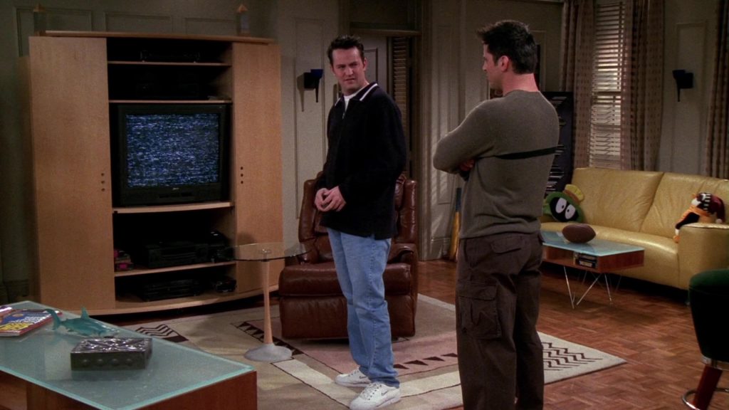 Nike Sneakers Worn by Matthew Perry (Chandler Bing) in Friends Season 6 Episode 12 “The One With the Joke” (2000) (Image 1)