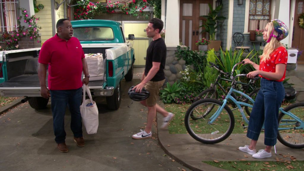 Nike Sneakers Worn by Max Greenfield as Dave Johnson in The Neighborhood Season 2 Episode 5 “Welcome to Soul Food” (2019) (Image 1)