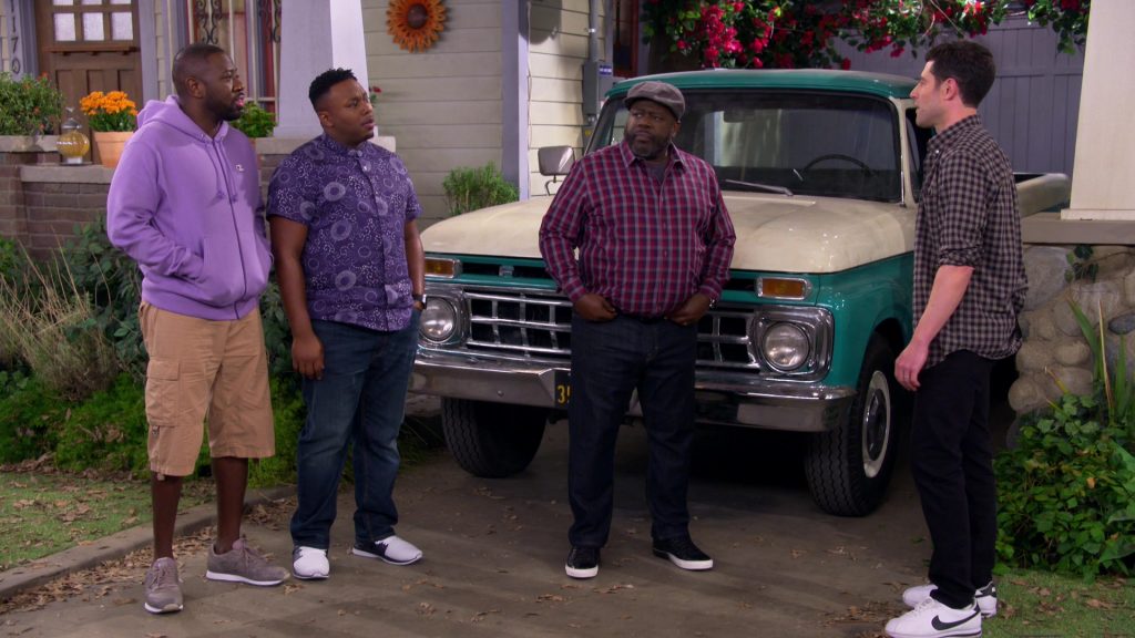 Nike Sneakers Worn by Max Greenfield in The Neighborhood Season 1 Episode 7 - Welcome to the Barbershop (2018) (Image 2)