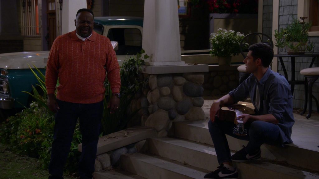 Nike Sneakers Worn by Max Greenfield in The Neighborhood Season 1 Episode 7 - Welcome to the Barbershop (2018) (Image 5)