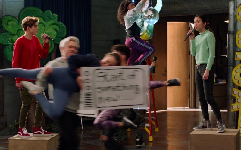 Nike Sneakers Worn by Olivia Rodrigo as Nini Salazar-Roberts in High School Musical - The Musical - The Series Season 1 Episode 7 “Thanksgiving” (2019) (Image 1)