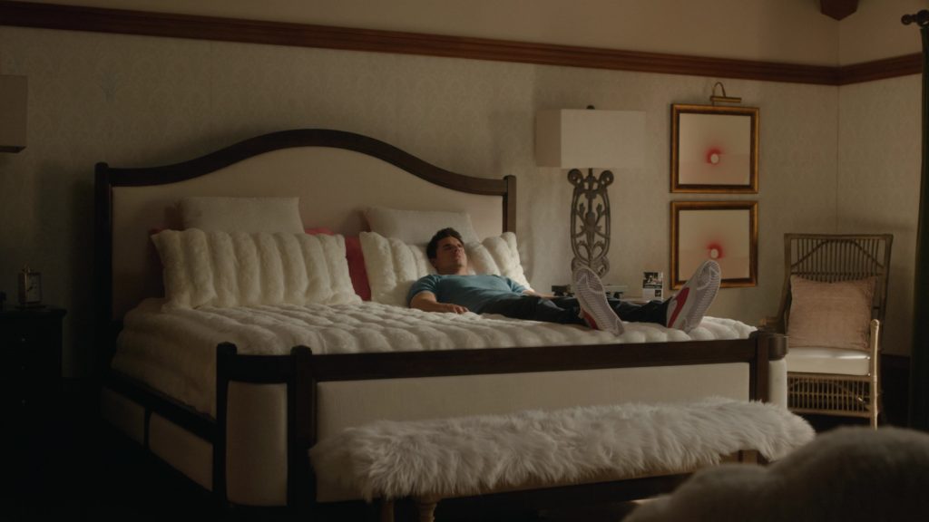 Nike Sneakers Worn by Robbie Amell as Nathan Brown in Upload S03E01 “Ticking Clock” (2023) (Image 1)