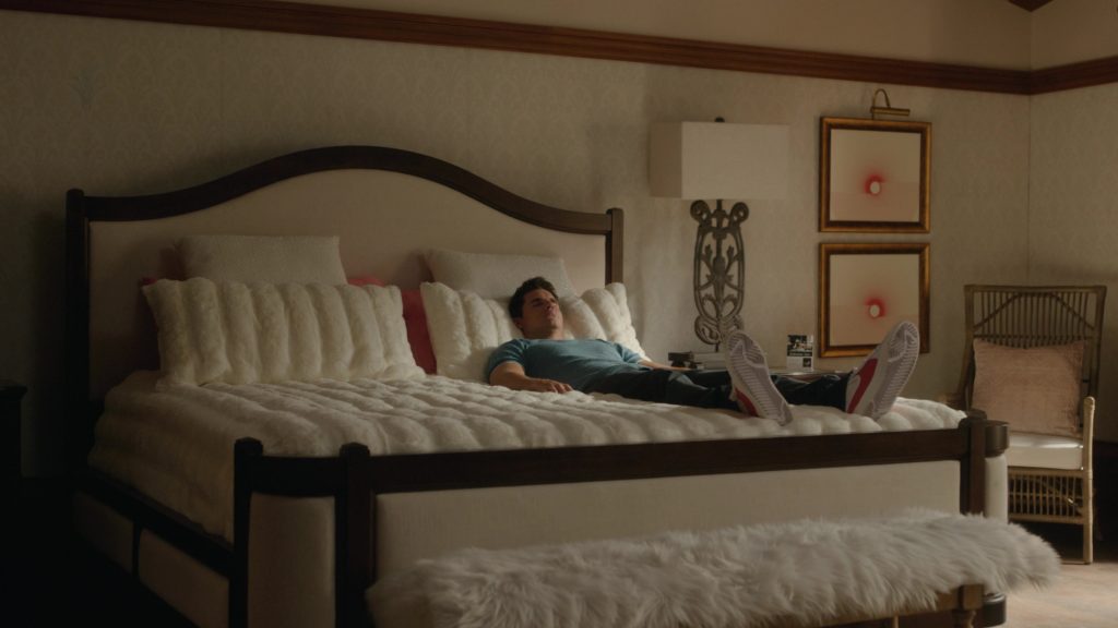 Nike Sneakers Worn by Robbie Amell as Nathan Brown in Upload S03E01 “Ticking Clock” (2023) (Image 10)