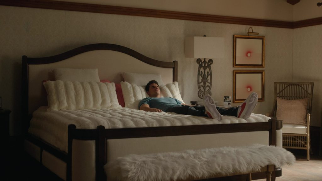 Nike Sneakers Worn by Robbie Amell as Nathan Brown in Upload S03E01 “Ticking Clock” (2023) (Image 11)