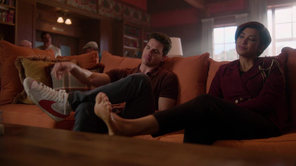 Nike Sneakers Worn by Robbie Amell in Upload S03E07 “Upload Day” (2023) (Image 1)