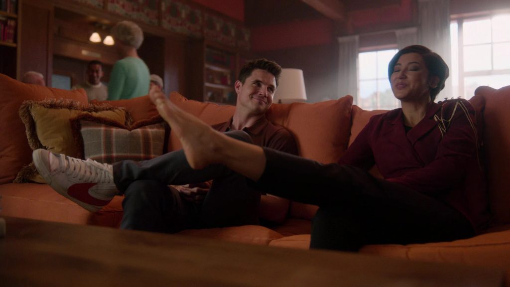 Nike Sneakers Worn by Robbie Amell in Upload S03E07 “Upload Day” (2023) (Image 13)