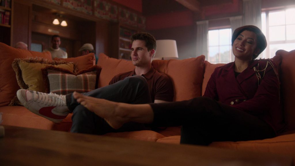 Nike Sneakers Worn by Robbie Amell in Upload S03E07 “Upload Day” (2023) (Image 15)