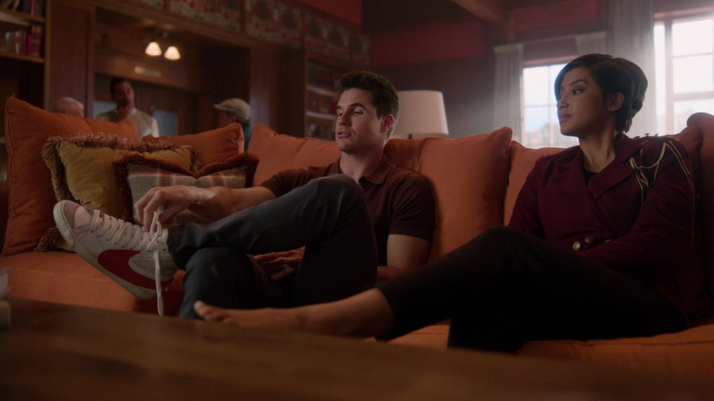 Nike Sneakers Worn by Robbie Amell in Upload S03E07 “Upload Day” (2023) (Image 3)