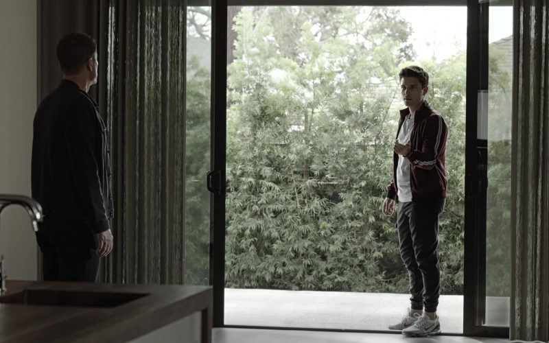 Nike Sneakers Worn by Ronen Rubinstein as T. K. Strand in 9-1-1 - Lone Star Season 1 Episode 1 “Pilot” (2020) (Image 1)