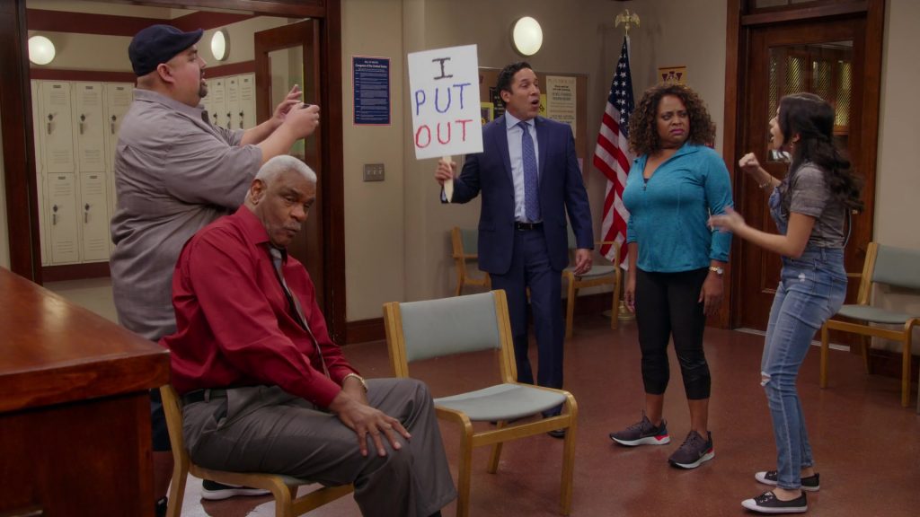 Nike Sneakers Worn by Sherri Shepherd in Mr. Iglesias – Season 1, Episode 3, “Full Hearts, Clear Backpacks” (2019) (Image 3)