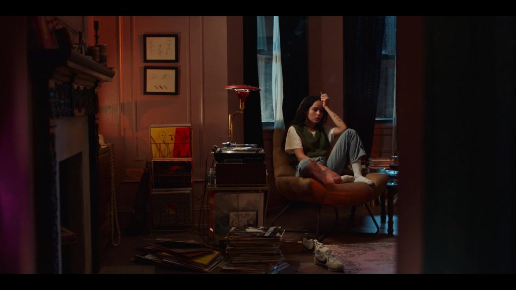 Nike Sneakers Worn by Zoë Kravitz as Rob in High Fidelity Season 1 Episode 4 “Good Luck and Goodbye” (2020) (Image 4)