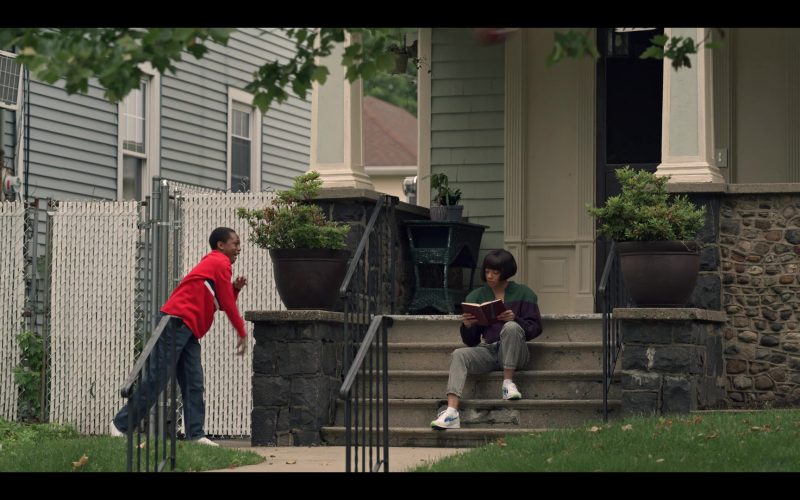 Nike Sneakers Worn by Zolee Griggs as Shurrie in Wu-Tang - An American Saga – Season 1, Episode 7, Box in Hand (2019) (Image 1)