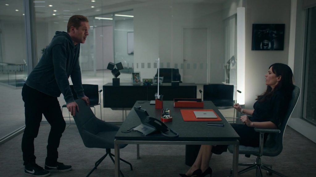 Nike Sneakers Worn by by Damian Lewis (Bobby Axelrod) in Billions – Season 4 Episode 5, A Proper Sendoff (2019) (Image 6)