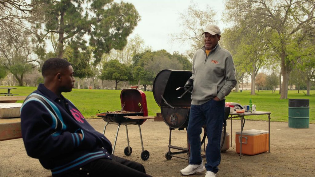 Nike Sneakers and Miller Lite in The Vince Staples Show S01E03 “Brown Family” (2024) (Image 2)