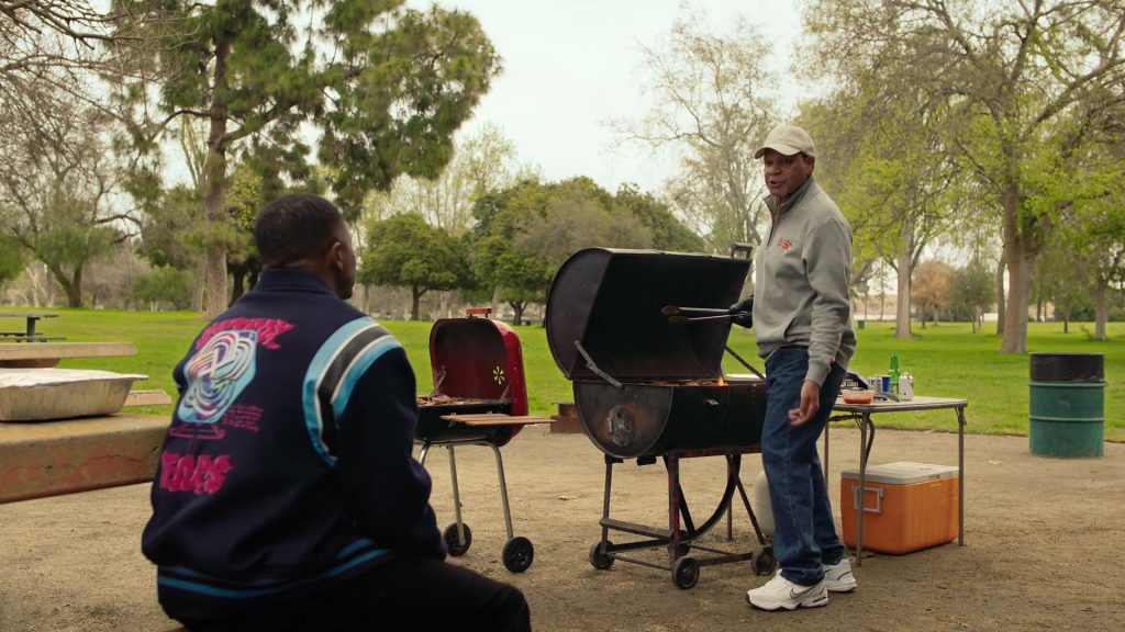 Nike Sneakers and Miller Lite in The Vince Staples Show S01E03 “Brown Family” (2024) (Image 8)