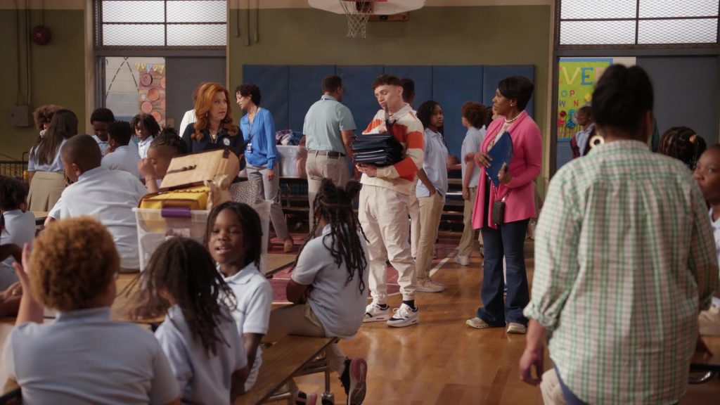 Nike Sneakers in Abbott Elementary S03E13 “Smith Playground” (2024) (Image 14)
