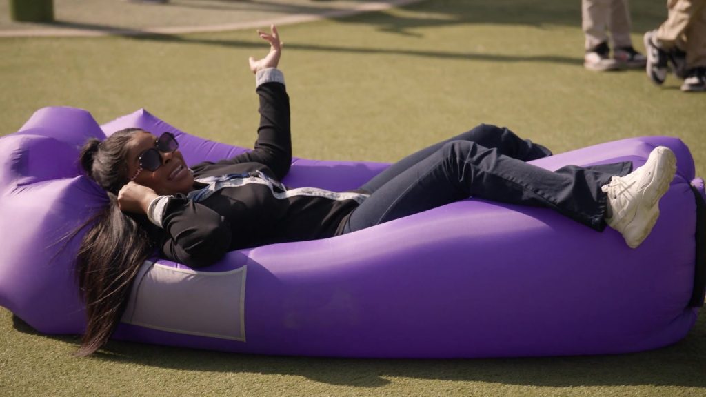 Nike Sneakers in Abbott Elementary S03E13 “Smith Playground” (2024) (Image 4)