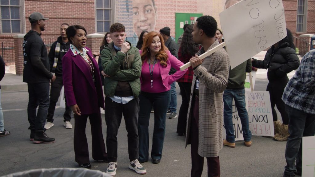 Nike Sneakers in Abbott Elementary S04E06 “The Deli” (2024) (Image 15)