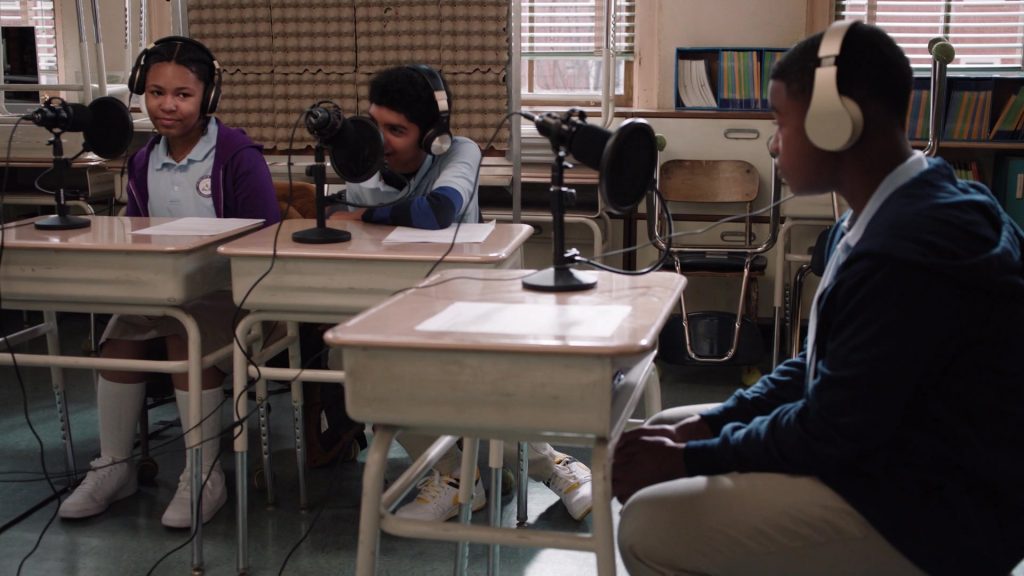 Nike Sneakers in Abbott Elementary S04E10 “Testing” (2025) (Image 3)