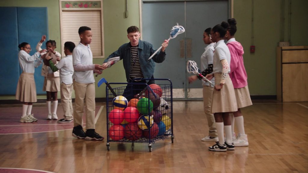 Nike Sneakers in Abbott Elementary S04E18 “Audit” (2025) (Image 10)