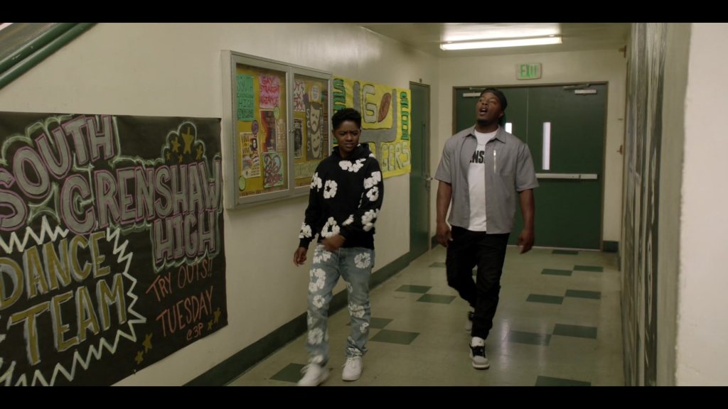 Nike Sneakers in All American S06E15 “I Do (Part II)” (2024) (Image 3)