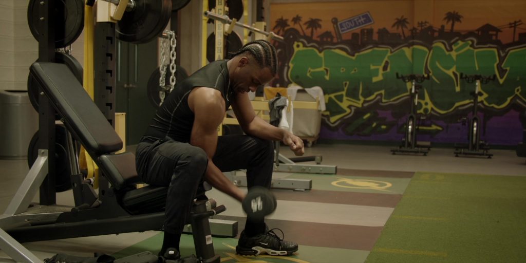 Nike Sneakers in All American S07E03 “Ante Up” (2025) (Image 19)