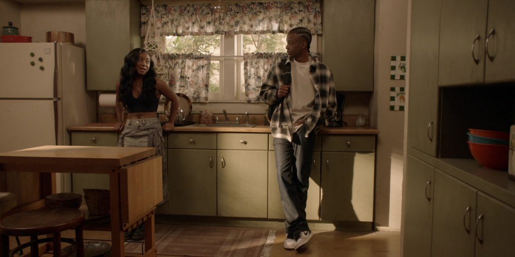 Nike Sneakers in All American S07E03 “Ante Up” (2025) (Image 3)