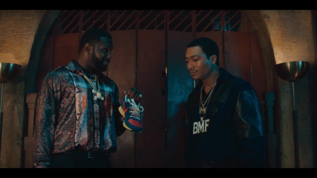 Nike Sneakers in BMF S02E02 “Family Business” (2023) (Image 2)
