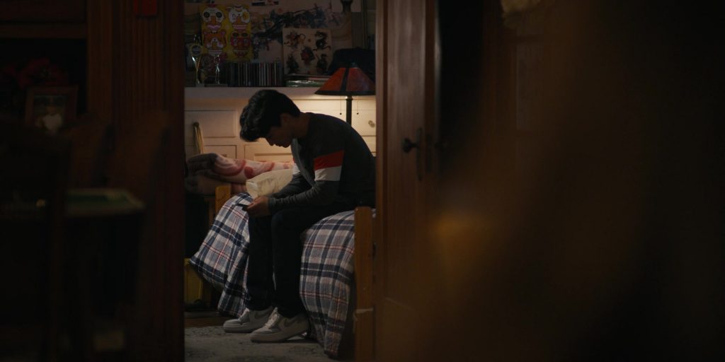 Nike Sneakers in Ballard S01E07 “Fork in the Road” (2025) (Image 6)