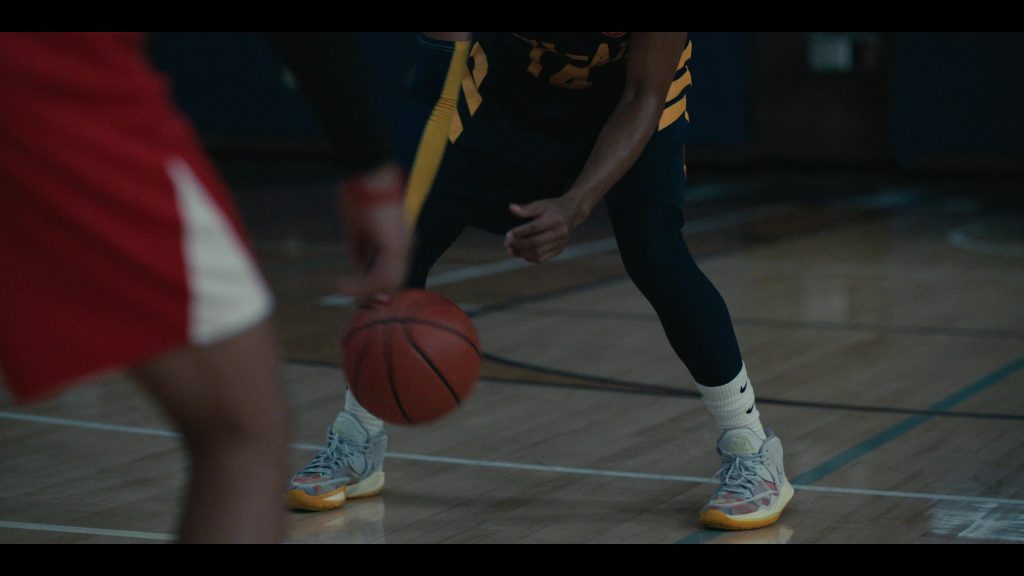 Nike Sneakers in Bel-Air S02E02 “Speaking Truth” (2023) (Image 2)