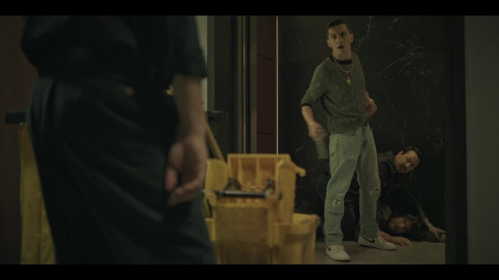 Nike Sneakers in Black Rabbit S01E02 “The Black Rabbits” (2025) (Image 4)