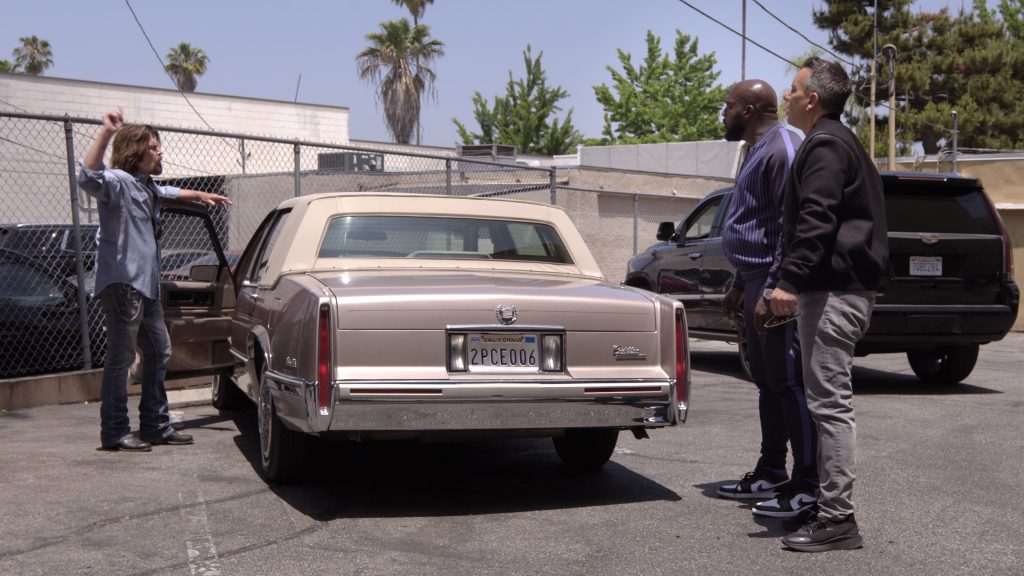 Nike Sneakers in Bookie S02E06 “Spooning Is Not Necrophilia” (2025) (Image 3)