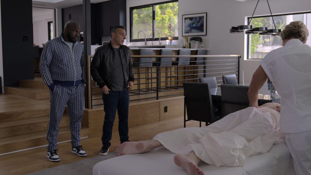 Nike Sneakers in Bookie S02E07 “Sphincter Money” (2025) (Image 2)