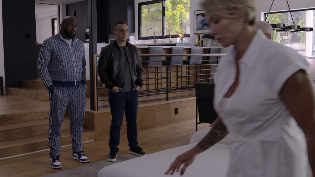 Nike Sneakers in Bookie S02E07 “Sphincter Money” (2025) (Image 5)