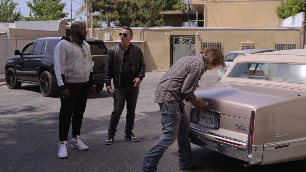 Nike Sneakers in Bookie S02E08 “A Whale In Pomona” (2025) (Image 4)