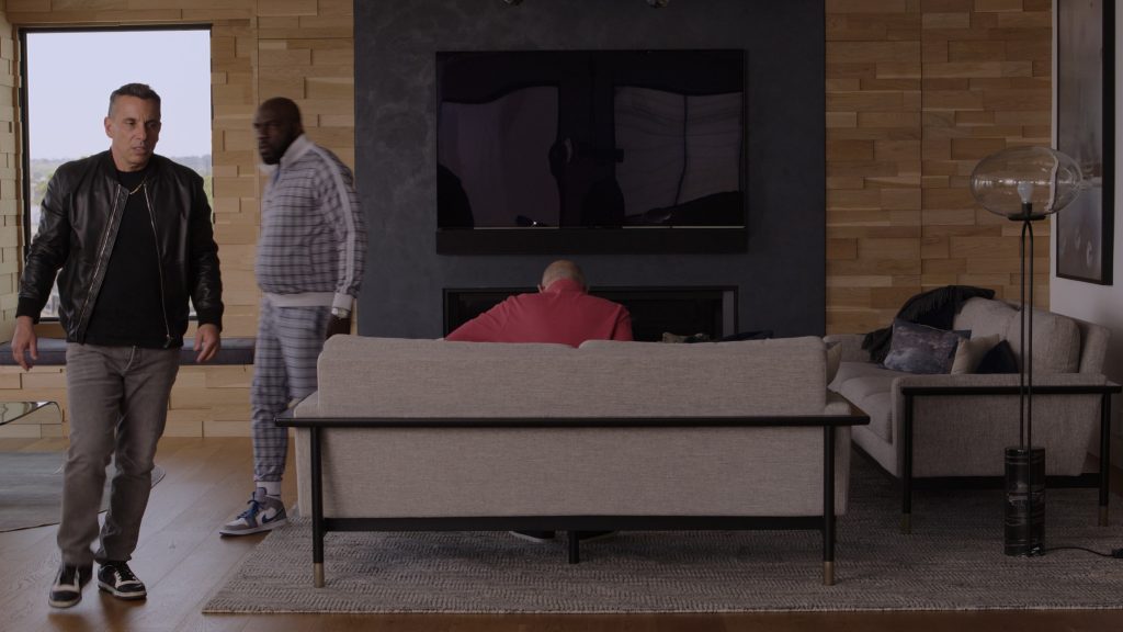 Nike Sneakers in Bookie S02E08 “A Whale In Pomona” (2025) (Image 7)