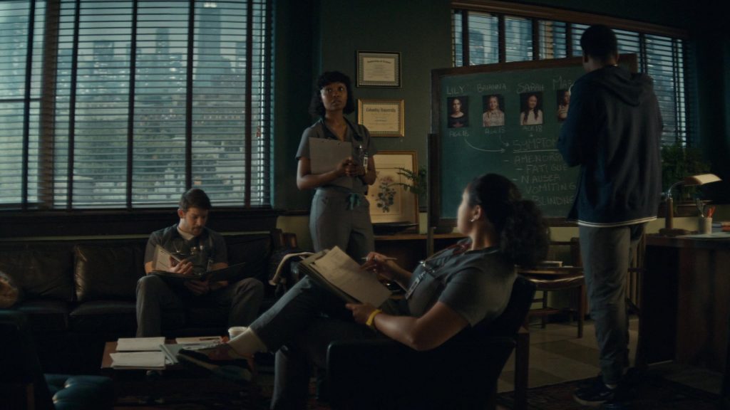 Nike Sneakers in Brilliant Minds S01E06 “The Girl Who Cried Pregnant” (2024) (Image 1)