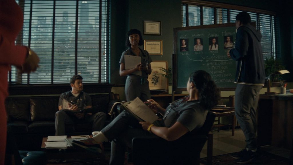 Nike Sneakers in Brilliant Minds S01E06 “The Girl Who Cried Pregnant” (2024) (Image 2)