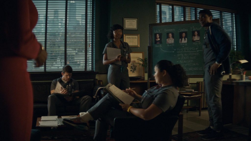 Nike Sneakers in Brilliant Minds S01E06 “The Girl Who Cried Pregnant” (2024) (Image 5)