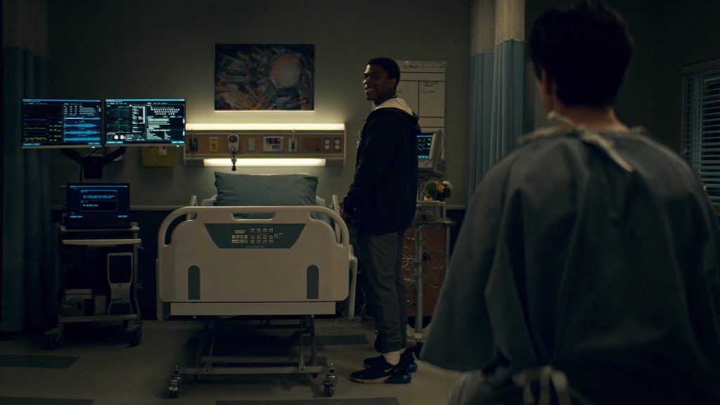 Nike Sneakers in Brilliant Minds S01E07 “The Man From Grozny” (2024) (Image 1)