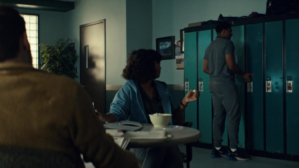 Nike Sneakers in Brilliant Minds S01E08 “The Lovesick Widow” (2024) (Image 7)