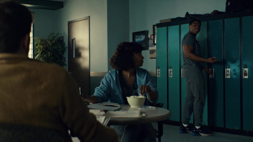 Nike Sneakers in Brilliant Minds S01E08 “The Lovesick Widow” (2024) (Image 8)