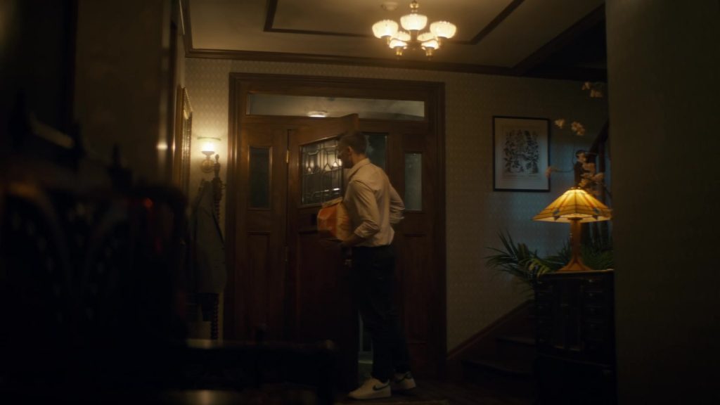 Nike Sneakers in Brilliant Minds S01E12 “The Doctor Whose World Collapsed” (2025) (Image 3)