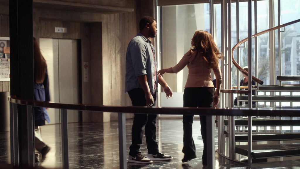 Nike Sneakers in CSI - Vegas S02E07 “Burned” (2022) (Image 1)
