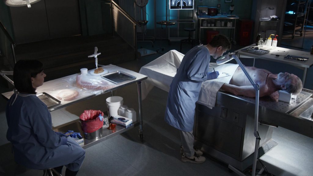 Nike Sneakers in CSI - Vegas S03E09 “Heavy Metal” (2024) (Image 1)