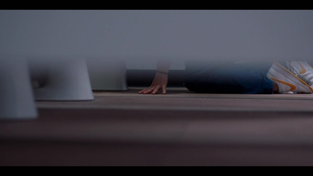 Nike Sneakers in Casualty S39E19 “Internal Affairs” (2025) (Image 4)