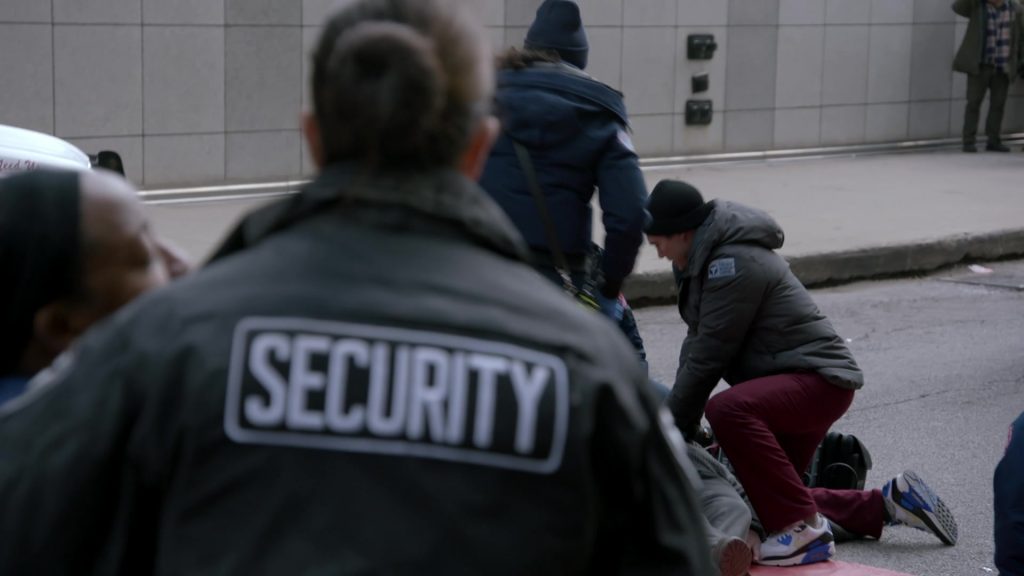 Nike Sneakers in Chicago Fire S13E11 “In the Trenches – Part I” (2025) (Image 1)