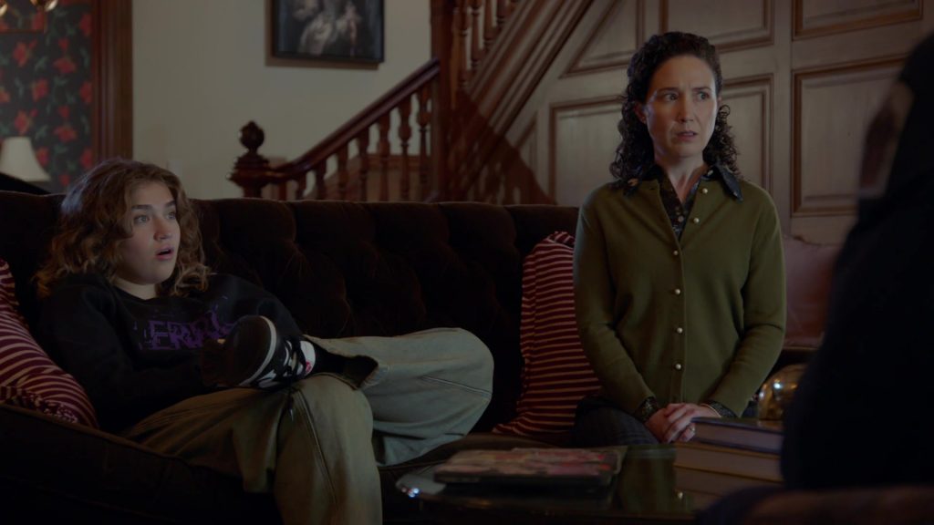 Nike Sneakers in Chicago Fire S14E08 “A Man Possessed” (2026) (Image 9)